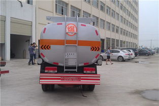 東風(fēng)福瑞卡油罐車 長(zhǎng)治市10-15方運(yùn)油車產(chǎn)品展示與銷售信息